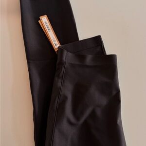 SKIMS Black Body Legging